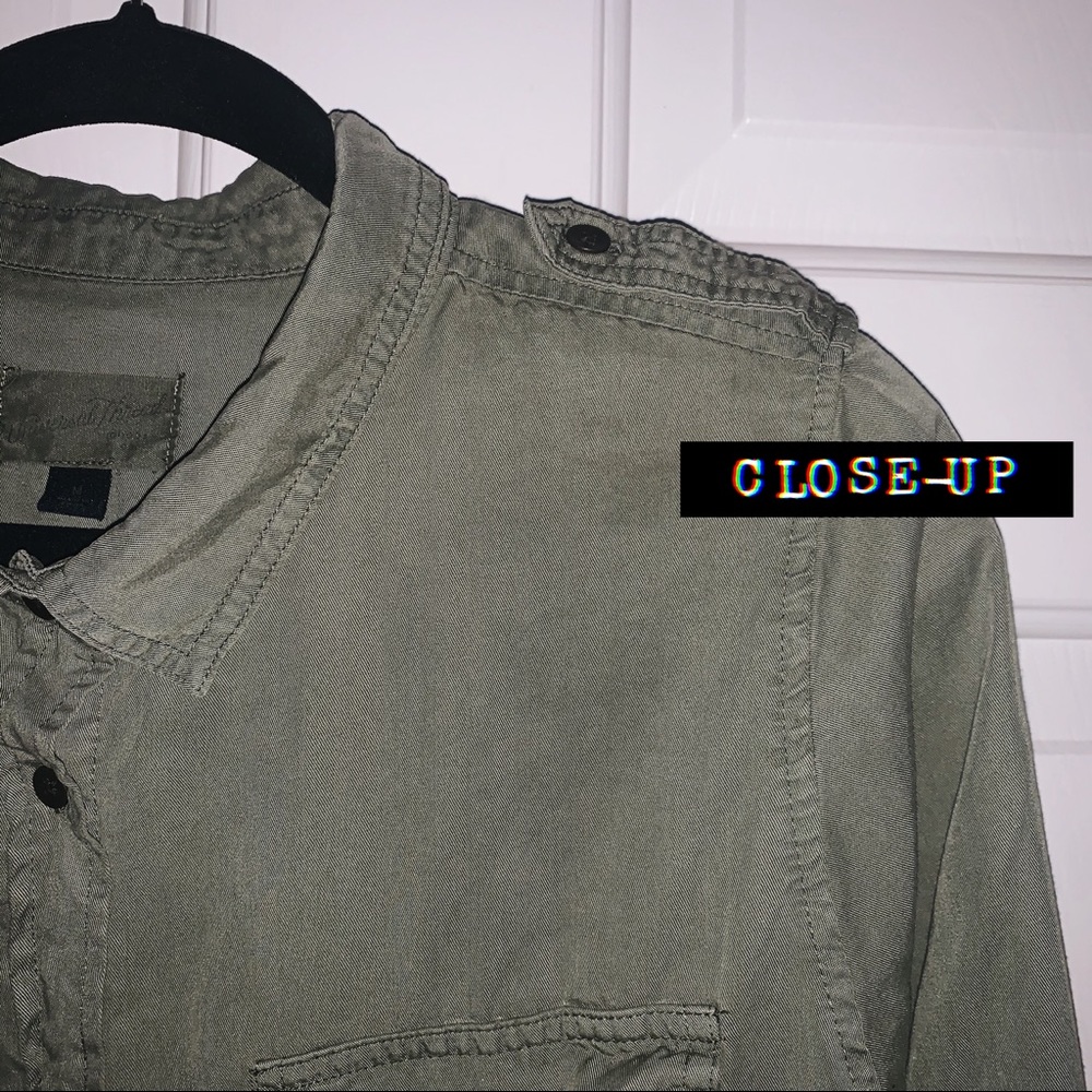 Universal Thread Olive Green Button Up Blouse